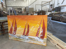 Carica l'immagine nel visualizzatore di Gallery, Vele al tramonto giallo1