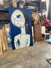 Carica l'immagine nel visualizzatore di Gallery, Lei nel mondo del blu