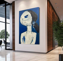 Carica l'immagine nel visualizzatore di Gallery, Lei nel mondo del blu